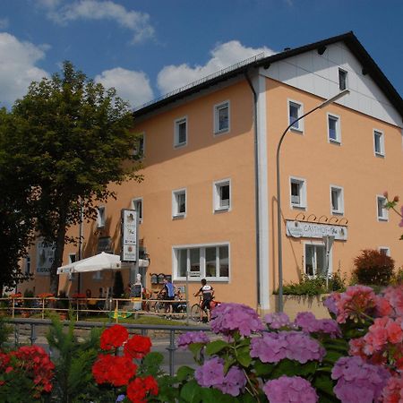 Gasthof Zur Post Hotel Und Parkplatz Vohenstrauss Eksteriør billede